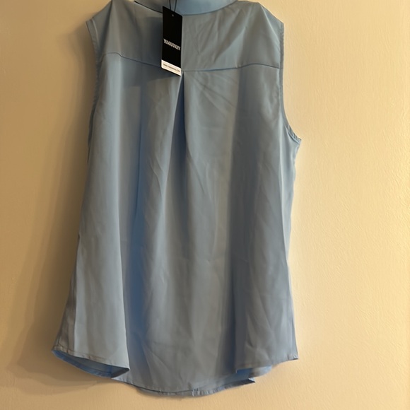 Top - Picture 2 of 3